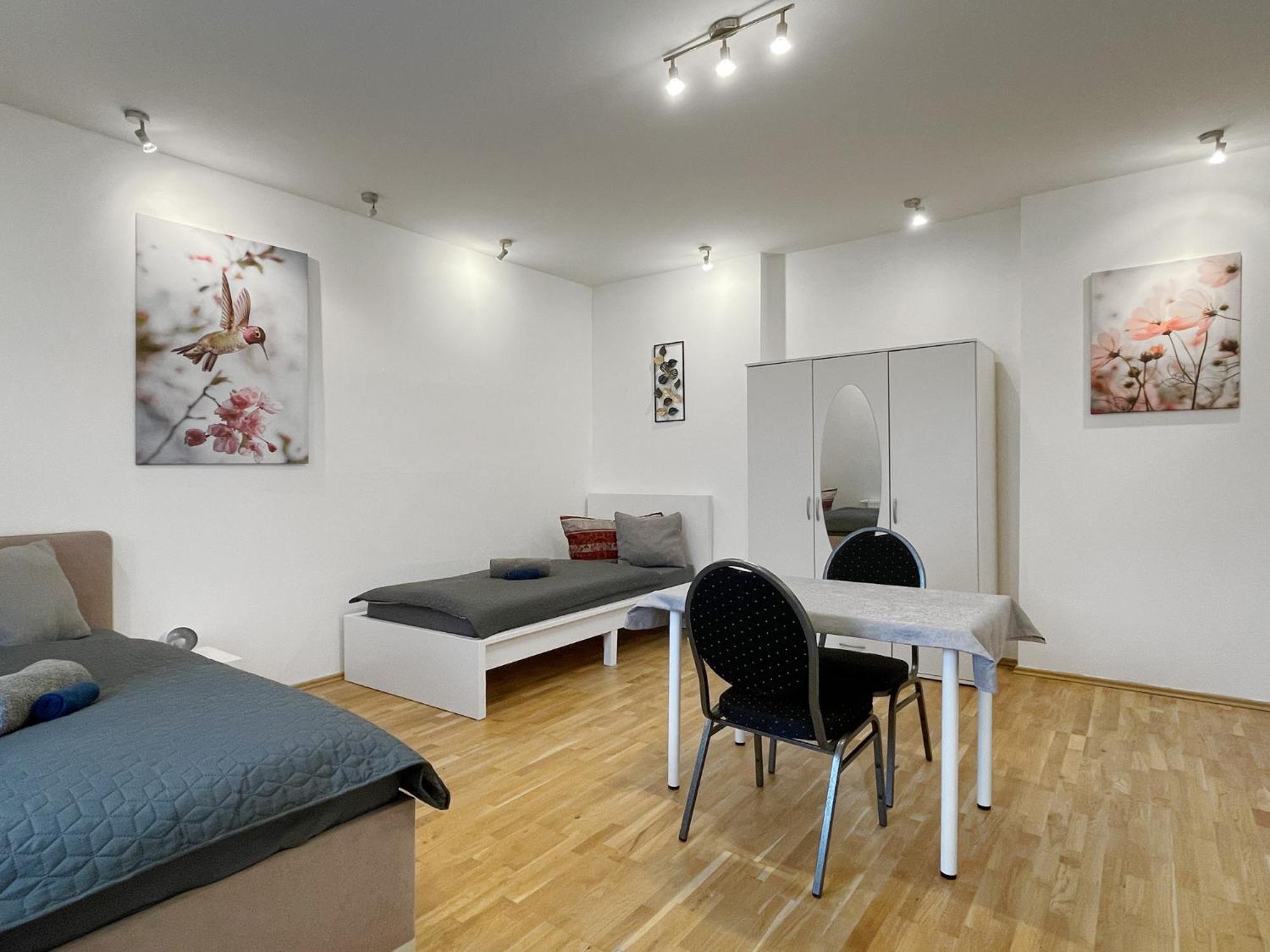 Apartments-alt-marzahn Appartement